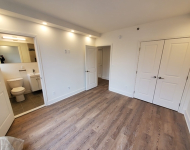 45 West 81st Street - Photo Thumbnail 2