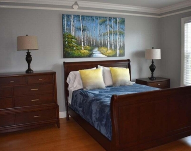 2300 Florida Boulevard - Photo Thumbnail 14