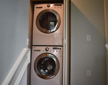 2300 Florida Boulevard - Photo Thumbnail 12