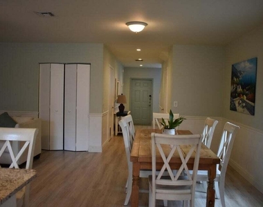 2300 Florida Boulevard - Photo Thumbnail 4