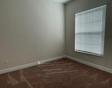 5573 Zestar Lane - Photo Thumbnail 9