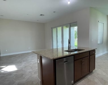 5573 Zestar Lane - Photo Thumbnail 7