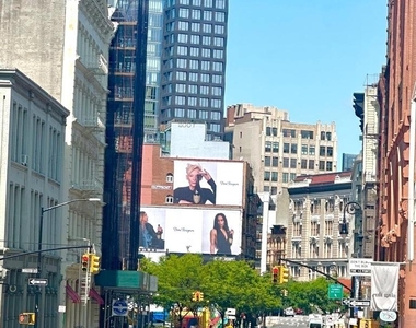 Broome Street - Photo Thumbnail 9