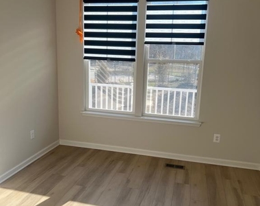 6063 Soho Way - Photo Thumbnail 8
