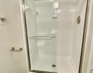 13107 Briarcliff Terrace - Photo Thumbnail 11