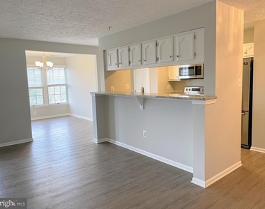 13107 Briarcliff Terrace - Photo Thumbnail 2