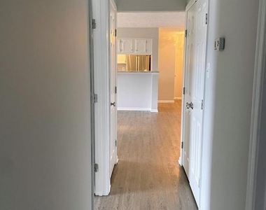 13107 Briarcliff Terrace - Photo Thumbnail 6