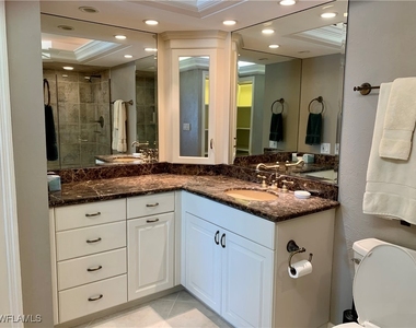26000 Hickory Boulevard - Photo Thumbnail 6