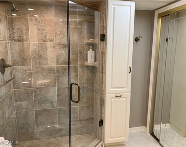 26000 Hickory Boulevard - Photo Thumbnail 5