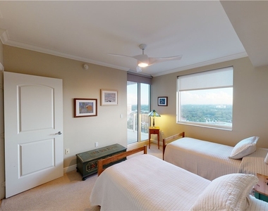 2104 W 1st Street - Photo Thumbnail 21