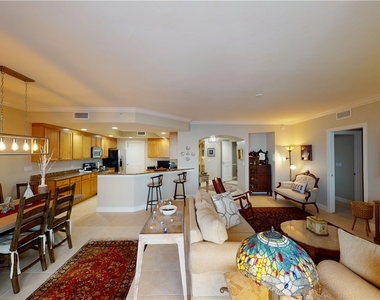 2104 W 1st Street - Photo Thumbnail 5