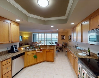 2104 W 1st Street - Photo Thumbnail 15