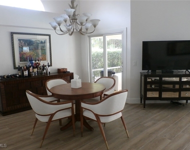 16252 Kelly Woods Drive - Photo Thumbnail 4