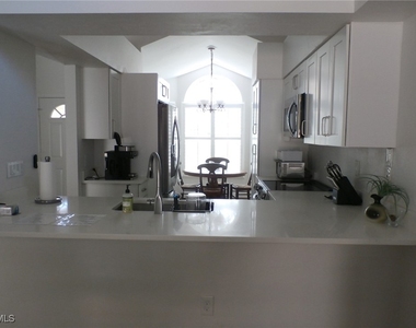 16252 Kelly Woods Drive - Photo Thumbnail 5