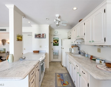 2011 Gulf Shore Boulevard N - Photo Thumbnail 6