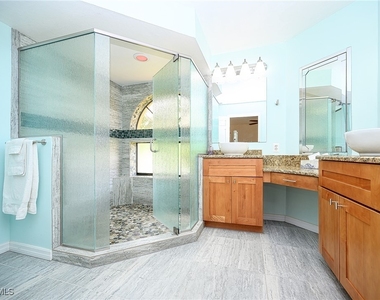 559 Beachwalk Circle - Photo Thumbnail 20
