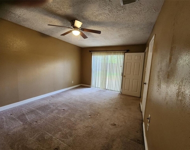 1314 Mossridge Drive - Photo Thumbnail 15