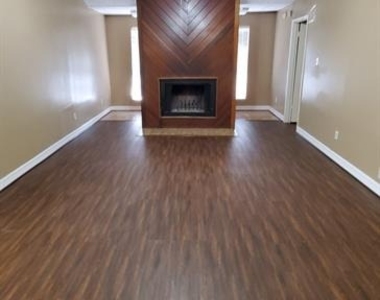1314 Mossridge Drive - Photo Thumbnail 11