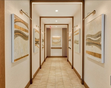 East 29 Street - Photo Thumbnail 7