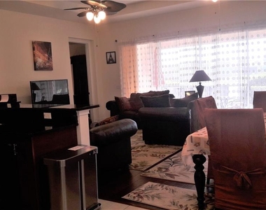 106 Lerida Court - Photo Thumbnail 7