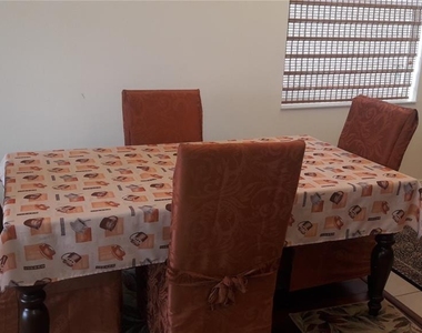 106 Lerida Court - Photo Thumbnail 5