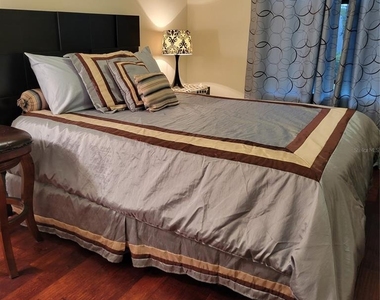 106 Lerida Court - Photo Thumbnail 18