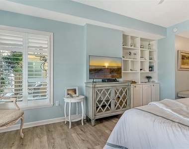750 N Tamiami Trail - Photo Thumbnail 22