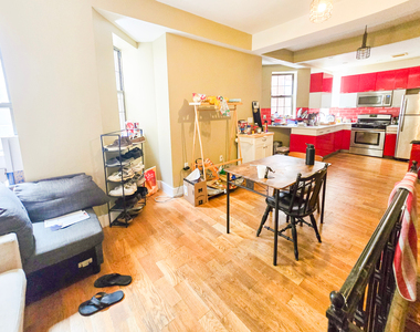 277 Halsey Street - Photo Thumbnail 3