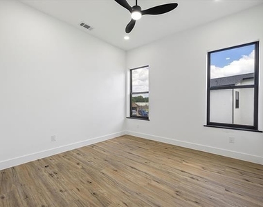 2811 Rodeo Drive - Photo Thumbnail 21