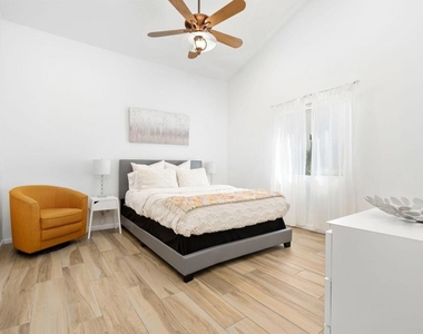 40960 La Costa Circle W - Photo Thumbnail 6
