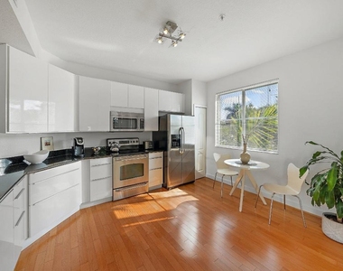11011 Legacy 306 Lane - Photo Thumbnail 10
