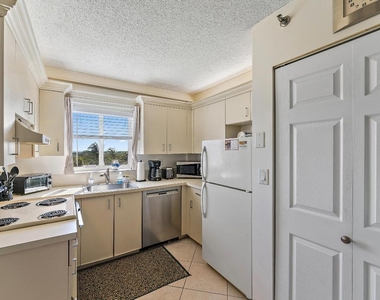 275 Palm Avenue - Photo Thumbnail 5