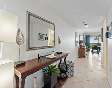 275 Palm Avenue - Photo Thumbnail 1