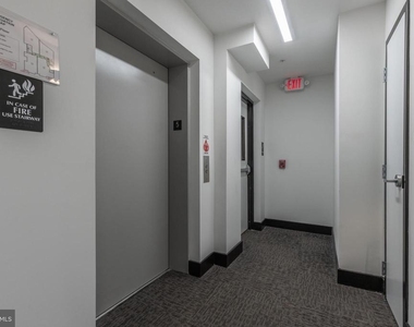 1519 Ridge Avenue - Photo Thumbnail 12