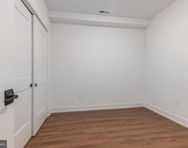 1519 Ridge Avenue - Photo Thumbnail 28