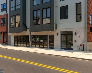 1519 Ridge Avenue - Photo Thumbnail 3
