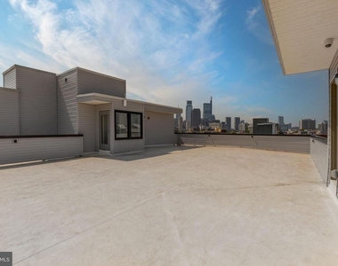 1519 Ridge Avenue - Photo Thumbnail 8