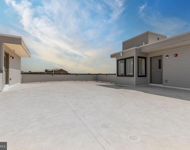 1519 Ridge Avenue - Photo Thumbnail 30
