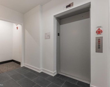 1519 Ridge Avenue - Photo Thumbnail 5