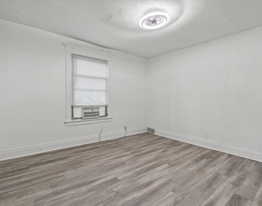 185 N Entrance Avenue - Photo Thumbnail 4