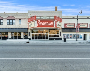 185 N Entrance Avenue - Photo Thumbnail 17