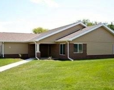 800 W 25th St - Photo Thumbnail 1