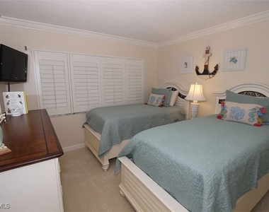 26000 Hickory Boulevard - Photo Thumbnail 5