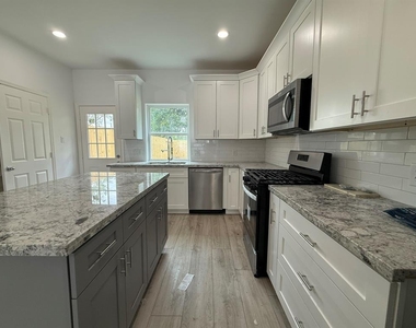 7914 Laura Koppe Road - Photo Thumbnail 2