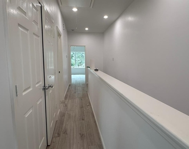 7914 Laura Koppe Road - Photo Thumbnail 5