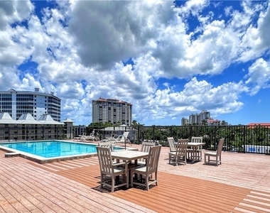 260 Southbay Drive - Photo Thumbnail 30