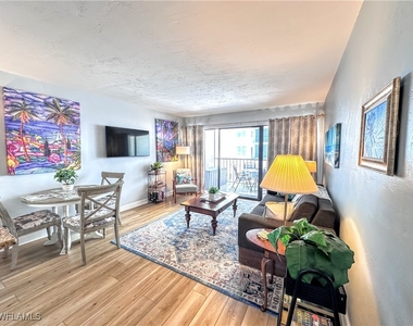 260 Southbay Drive - Photo Thumbnail 5