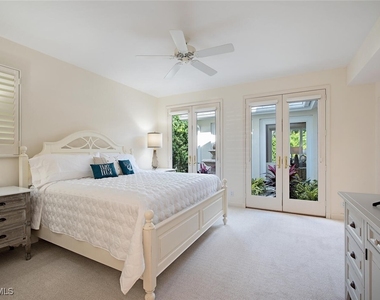369 2nd Avenue N - Photo Thumbnail 11
