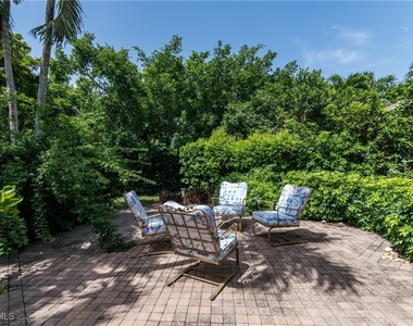 6658 Trident Way - Photo Thumbnail 5