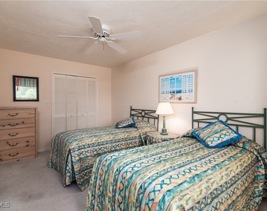 6658 Trident Way - Photo Thumbnail 21